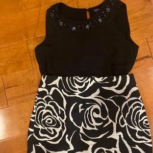 Ann Taylor size 4 Black and Tan skirt